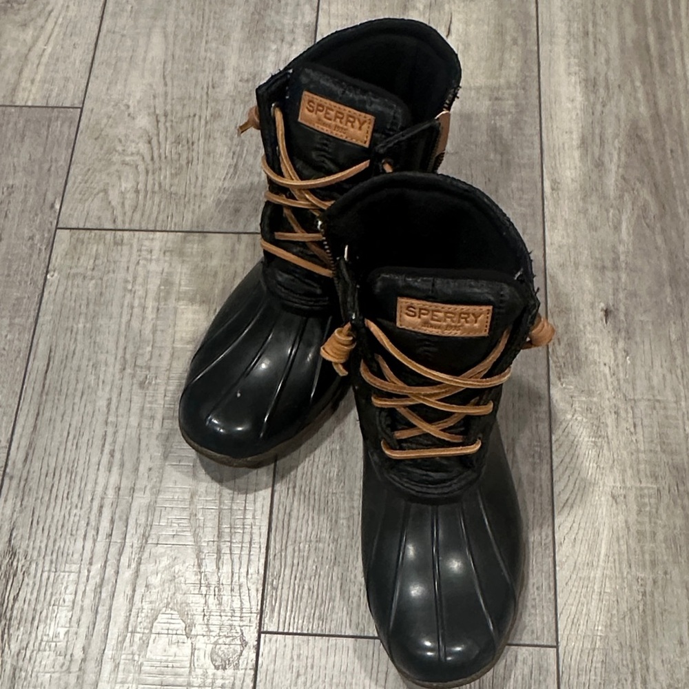 Sperry Kids Black and Tan Rain Boots